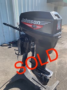 $2895 Clean Used 1999 Johnson 40 HP 2 Cylinder Carbureted 2 Stroke 20" (Long Shaft) Tiller Outboard Motor. Model number: J40TPLEEA. Serial number: G04639450. Weight - 190 lbs. 145-150 psi compression on both cylinders. Oil Injected. New Gear Oil. Comes with Aluminum Propeller. Electric Start. Power Tilt/Trim. Motor is ready to mount and run. Freight Shipping available from Scottsville, KY. For a freight quote, please provide zip code, if it will be a commercial (with a loading dock) or residenti