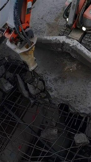 Planning a project that requires demolition? Call us on 1300 045 355!