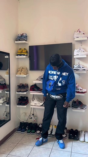 Stylish Winter Outfit Ideas for Sneaker Lovers