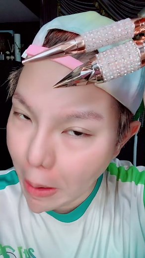 ARM MAKE UP บน TikTok