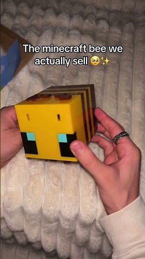 Minecraft bee crafting… 🐝✨
