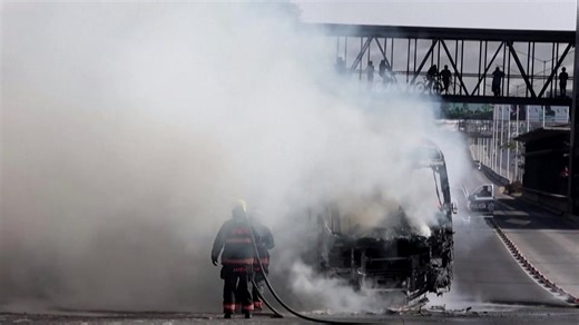 Mexico: President tries to calm fears after troops and cartel clash | Channel 4 News