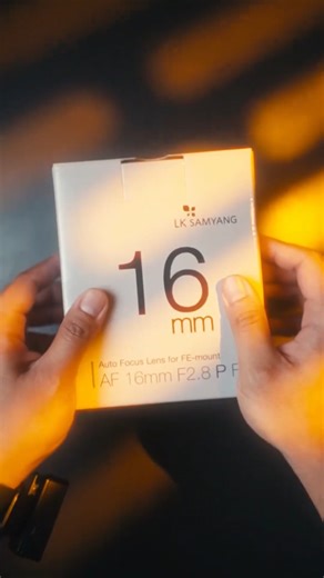 Samyang AF 16mm F2.8 P FE – Ultra-Wide. Ultra-Portable. Capture more in every frame with the Samyang AF 16mm F2.8 P FE, designed for Sony full-frame E-mount shooters who want big views in a small package. Perfect for landscapes, travel, architecture, vlogging, and astrophotography. ✨ Why You’ll Love It: ✔ Ultra-wide 16mm perspective for dramatic shots ✔ Bright F2.8 aperture – great for low light & night skies ✔ Fast, quiet autofocus for photos & video ✔ Compact, lightweight “P Series” design – i