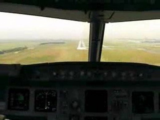 Cockpit Airbus A330 Air France retour à Paris