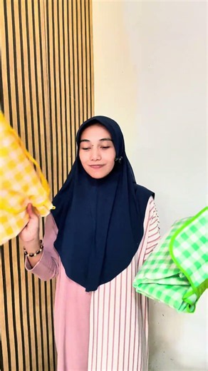Tikar lipat piknik motif kotak kotak sudah anti air waterproof