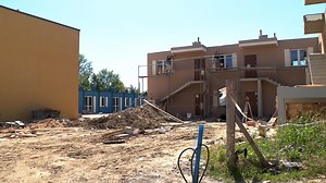 Nowe Jeziorany. Ostatni etap budowy domów komunalnych dobiega końca