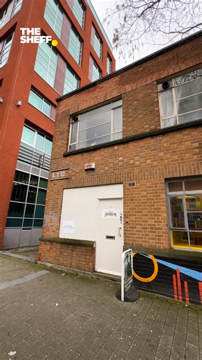 The Atrium opened its doors this weekend, bringing a whole host of independent creatives together under one roof on Eyre Street. The Atrium is a collective of Sheffield-based makers, artists and business owners creating a community-driven retail space in the heart of the city. Inside you’ll find everything from books and vintage to art, tattoos, silversmithing, apothecary, beauty, gifts, shoe restoration, Pilates and studio spaces. Oh and of course, Off The Canvas.🎨 | The Sheff