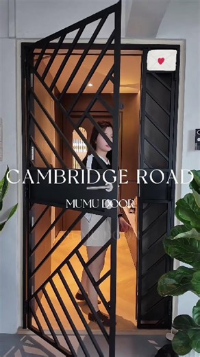 Whole house door same colour with carpentry 🔥 Yes ‼️Wooden door 🚪‼️ at Singapore 🇸🇬 #singapore #woodendoor #door #interiordesign #frenchdoors