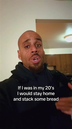 How to Save Money Wisely in Your 20s