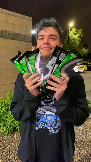 181K views · 633 reactions | Wrapping steering wheel in gum wrappers  | Austin Sprinz | Facebook