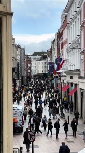 Oasis Of Taste Food Hall at 4 Grafton Street | Dublin Dining Experience