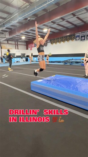 DRILLINOIS… #tumbling #tumblechef #cheer #flashback #Shorts