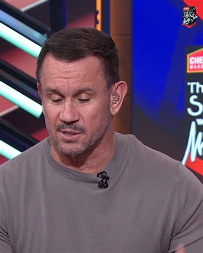 "It doesn't sit well with me." Justin Hodges speaks his mind on the report that Selwyn Cobbo will be dropped for the Broncos this week 👏 #brisbanebroncos #nrl | Fox League