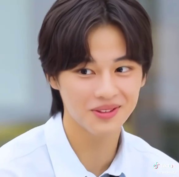 高校1年生16歳の森本陸斗の魅力