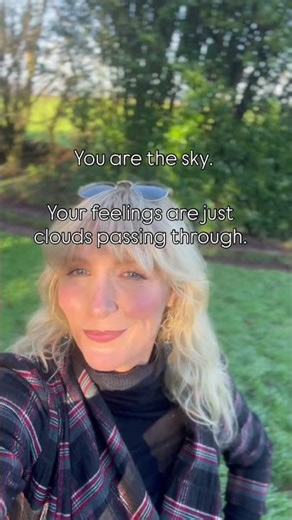 You Are the Sky Your Feelings Are Just Clouds Passing Through | Calm Reminder for Mental Clarity