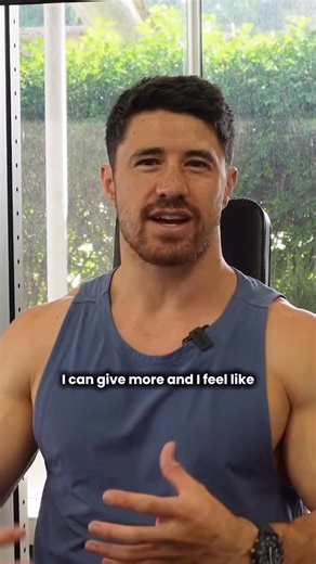 Body Transformation Coach on Instagram: "Unfortunately, I’ve changed my training… I used to train 5-6x per week and loved every session and now, as life has become busier, I’ve had to drop down to 4 sessions. I thought this would lead to less gains, less strength and worse aesthetics. Turns out… it’s actually better. Im actually recovered. I’m notably stronger and looking forward to training (which I lost for a while). Training doesn’t have to end when life gets busy, it just changes. 2026, the