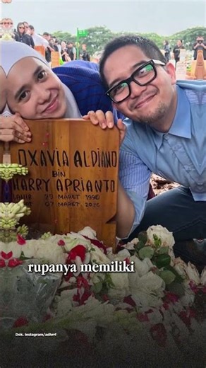 PEMAKAMAN VIDI ALDIANO DIHIASI BAJU BIRU, INI MAKNANYA