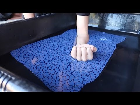 神奇的水转印技术，把物体放在水中就可以印上图案？怎么做到的？