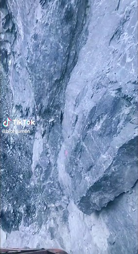 Rock Climbing Techniques: Mastering Descent from Cliffs