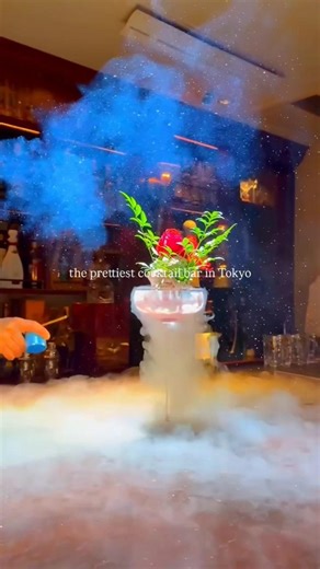 He is Master of mixology 🔥 #bartender #bar #tokyo #japan