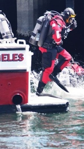 LAFD Foundation on Instagram: "Behind the scenes: The LAFD Dive Team training for the unthinkable. 🤿💪🏼🚒 This squad from Fire Station 49 undergoes daily drills to prepare for worst-case scenarios, including water and cliff rescues, boat fires, and fuel spills at the Port of Los Angeles. With state-of-the-art equipment and specially designed boats, they are the first line of defense to protect 10 million containers and hundreds of thousands of people at the harbor. To read more about the LAFD 
