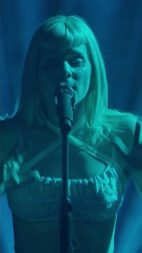 Performing Runaway live in 2016 and in 2024 at my biggest ever show in Mexico City 🫀✨