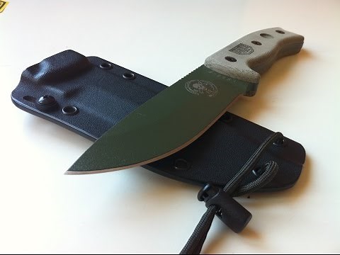 Revue et test du couteau Esee 5 - incassable !