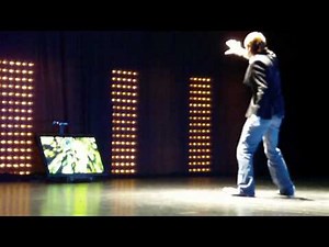 Tetsuya Mizuguchi Playing Child of Eden - Ubisoft E3 2010