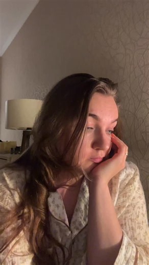 Владислава Гáльченко. Вдохновляю жить🪄 on Instagram: "Делая многие видео про вселенную я вижу повторяющийся сценарий у людей Многие думают, что образ вселенной/мира/бога - это какой то каратель, который хочет вас подловить на ошибке, лишить успеха, послать проблему из-за ваших мыслей. Не друг, не помощник, а враг с которым нужно держать дистанцию. Стоит ли говорить, что это базово нарушенная безопасность с детства? И в образе мира мы видим маму/папу, которые ругали, наказывали и т.д. Хочется да