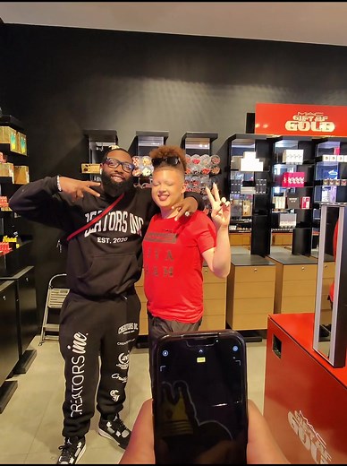 Hilarious Celebrity Lookalike Prank Revealed