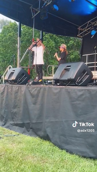 Dynamic father-daughter hiphop duo: ADX & SDX