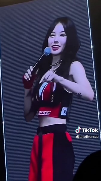 Dynamic Stage Performance by Haejung: A Captivating Show