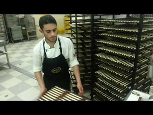 Cake Making Machine مكنة صناعة البقسماط والكعك