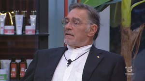 127K views · 526 reactions | I nominati della Casa sono Ivan Gonzalez, Fabio Testi e Andrea Denver. Ma, ad audio spento, Alfonso anticipa che il meccanismo delle nomination non può ancora dirsi concluso... #GFVIP | Grande Fratello | Facebook