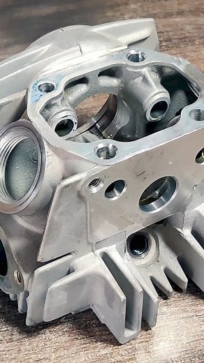 cd70 valve seal explained #online_bike_specialist | Online Bike Specialist