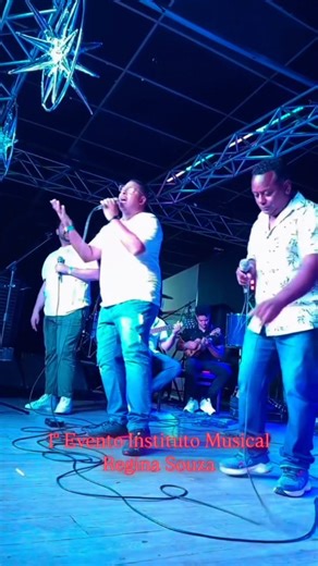 Alex Moreno SP Oficial on Instagram: "🎬1° Evento do Instituto Musical Regina Souza .. Alex Moreno SP 🗣️🎶 divide o palco com Laércio, Alexandre Orelha e Vinicius, além dos músicos acompanhantes .... 📽️ASSISTA nossos videoclipe no canal do YouTube Programa Cidade da Música 🎶 💋Pegada Quente🔥 🌍Mundo Colorido 🌈 👶🏽Filho! Não é medo, é respeito👮🏽‍♂️ 🙏🏽Pode Acreditar🙌🏽 👩🏽‍🦰A Mãe tá Voando✈️ ❤‍🔥É Complicada💘 🎤Então Deixa!🪕 Todas as músicas disponíveis nas plataformas digitais. #mú
