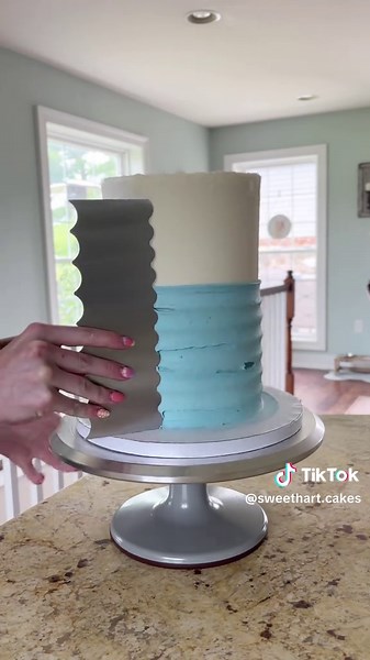 Creative Baby Blue Fault Line Cake Decorating Ideas