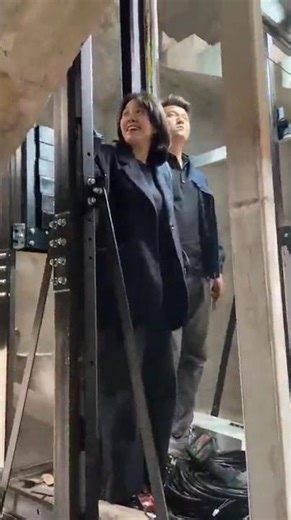 FUJI villa elevator: installation testing. Steel frame shaft.😀😀😀www.fujihd-elevators.com