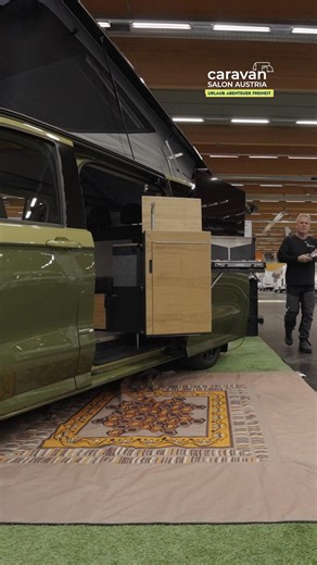 Der erste Messetag ist vorbei – und der Start in den Caravan Salon Austria 2025 war ein voller Erfolg. Viele Besucherinnen und Besucher nutzten den Tag, um sich über die neuesten Reisemobile, Caravans und Campingtrends zu informieren. Ein gelungener Auftakt mit vielen Eindrücken, spannenden Gesprächen und großem Interesse an den Neuheiten der Saison 2026. Morgen öffnet die Messe wieder ab 10:00 Uhr – wir freuen uns auf den zweiten Messetag in der Messe Wels! 📍 Messe Wels 📅 Caravan Salon Austri