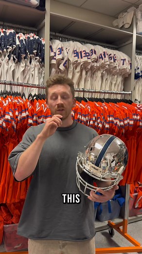 Bishop Gorman (NV) are the Oregon Ducks of high school football with over 2000 football jersey combinations 😳💧 | MaxPreps