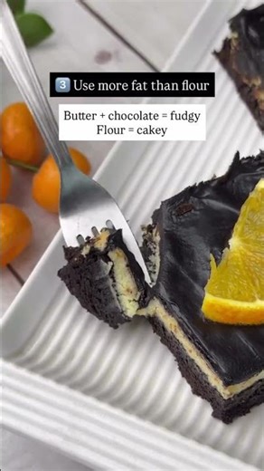 HOW TO MAKE FUDGY BROWNIES | BAKING TIPS FOR PERFECT TEXTURE #brownie #fudgybrownies #youtubeshorts