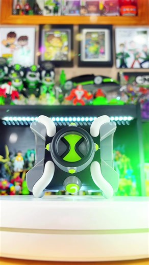 Discover the Ben 10 Omnitrix by Youtooz