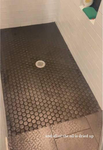 How to Clean White Residue Off Black Tile: The Toilet Bowl Hack