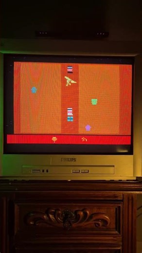 Jogar com dois controles? Raiders of The Lost Ark fez isso para o player acessar o inventário!