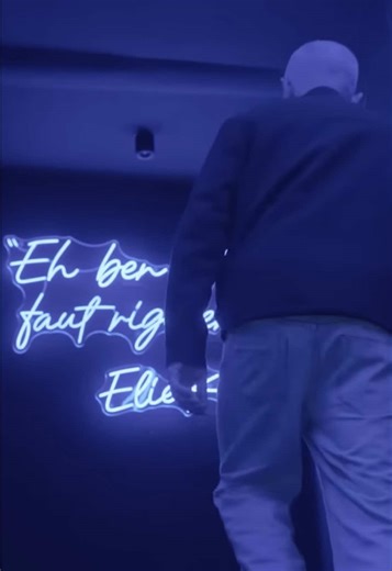 💙 Saut dans le Vig’s — passage exclusif de @Gad Elmaleh au @LeVigsMarseille à retrouver en exclusivité sur la chaîne YouTube de @Prime Video France #gadelmaleh #levigs #primevideo