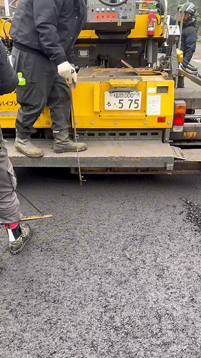 327K views · 5.9K reactions | Asphalt paving works flow ✅ #raod #repair #workingtogether #civilengineering #quality #asphalt #paving | Road Japan | Facebook