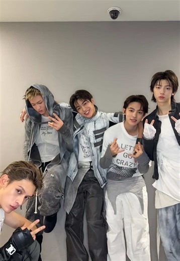 Amazing Moveaholic Dance Performance That Inspires