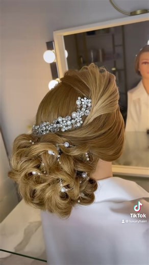 Chignon Bohème : Tutoriel de Coiffure Facile