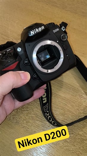 Nikon D200