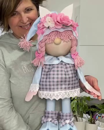 Ciao!! Guardate che bella la gnoma di Maria Mancini 🤗realizzatela anche voi 🙌è facile e divertente ♻️❤️ | CreativeMamy